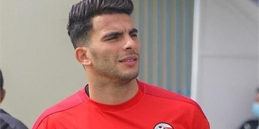 زيزو يتابع حساب الأهلي على إنستجرام ويلغى متابعة الزمالك