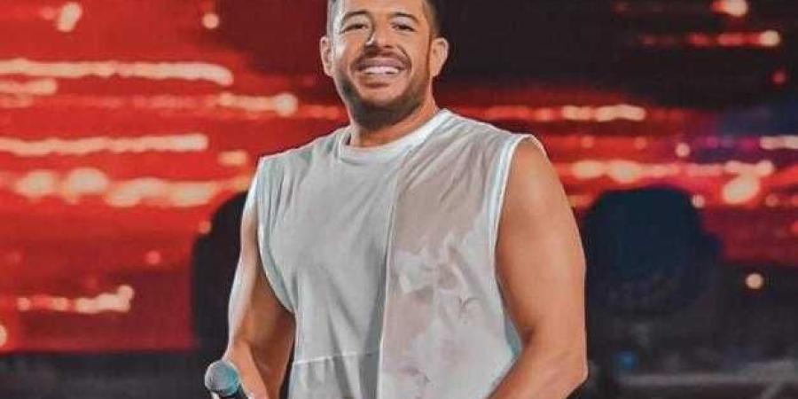 محمد حماقي يتعاون مع الشاعر عمرو المصري في ألبومه الجديد