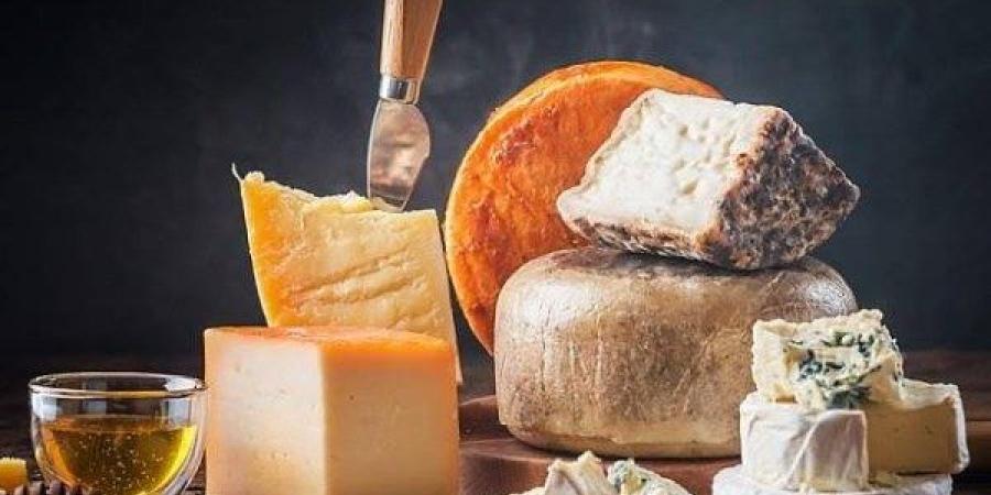 احذر الإفراط في تناول هذه الأنواع من الجبن.. مشاكل صحية خطيرة