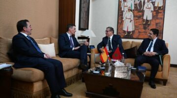 رئيس الحكومة الإسبانية يبحث في المغرب «ملفات عالقة» بين مدريد والرباط